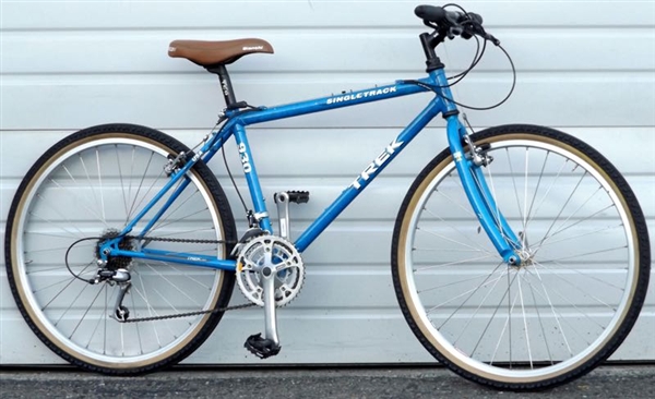 16" TREK 930 Singletrack 21 Speed Hardtail Mountain Bike ~5'1"-5'5"