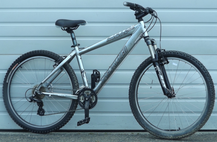 specialized hardrock 17 inch mountain bike