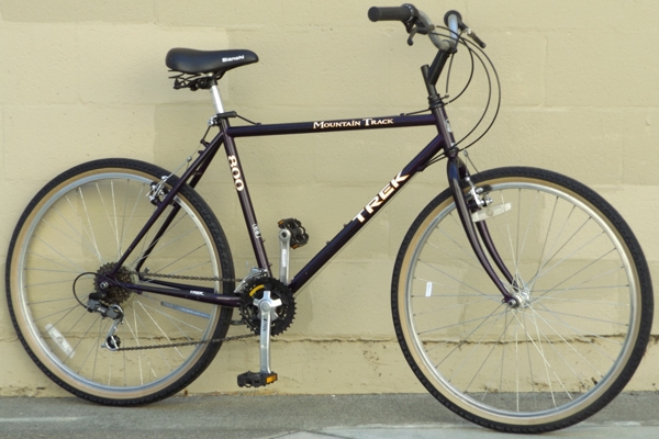 19.5" TREK Mountain Track 800 Utility Bike ~5'6"-5'10"