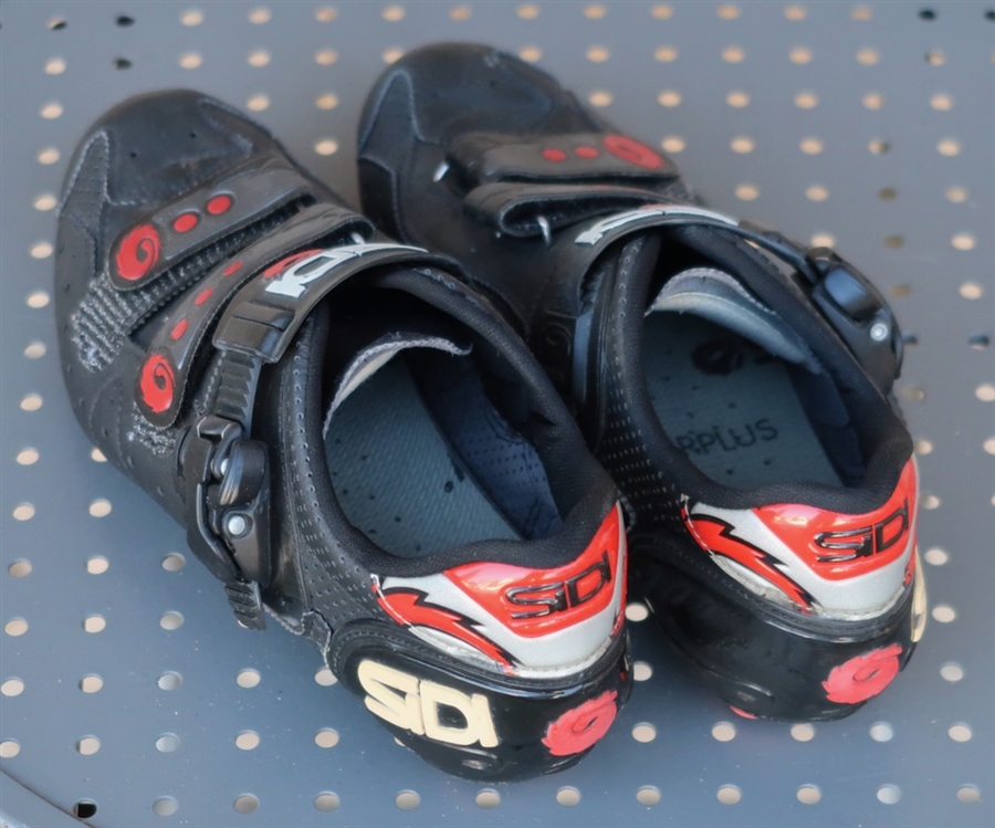 US 7/EU 40 Sidi Genius road shoes