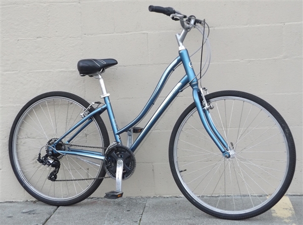 Small GIANT Cypress ST Comfort Utility Commuter Bike ~5'2