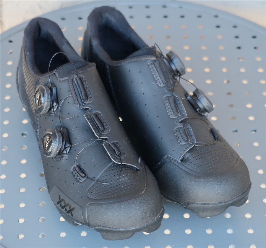 US 9/EU 42 Bontrager XXX mens mountain shoe