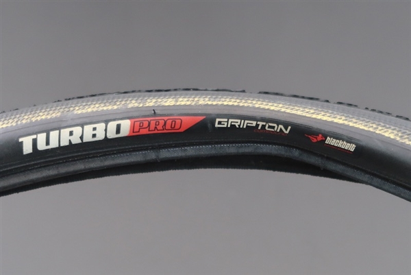 specialized turbo pro gripton tire