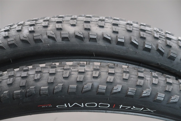 29 x 2.6" Bontrager XR4 Comp mountain bike tires pair