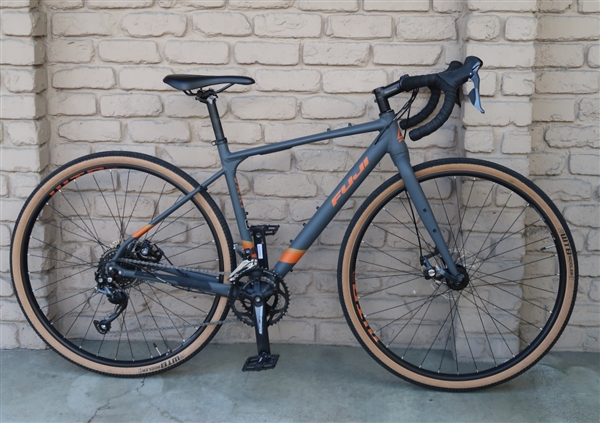 XS Fuji Jari 2.5 Disc Aluminum Road Gravel bike 5'0"-5'4"